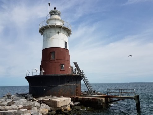 greens ledge-lt